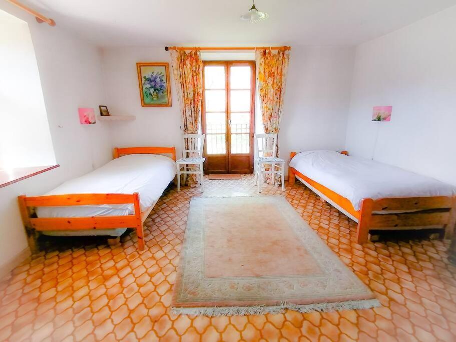Ferme De Ma Grand-Mere Le Haut-du-Them Luaran gambar
